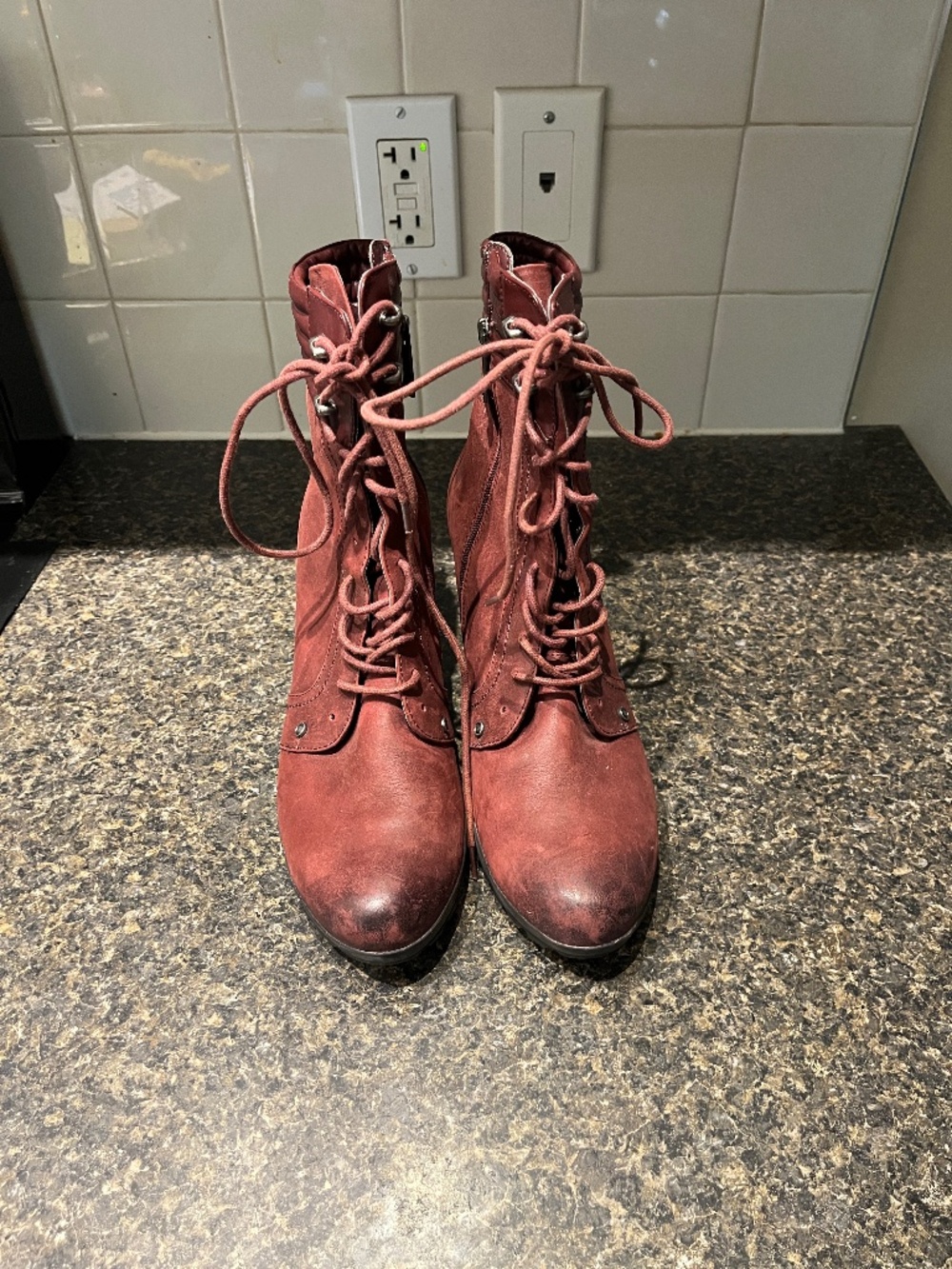 Blonde red leather boots 10 size